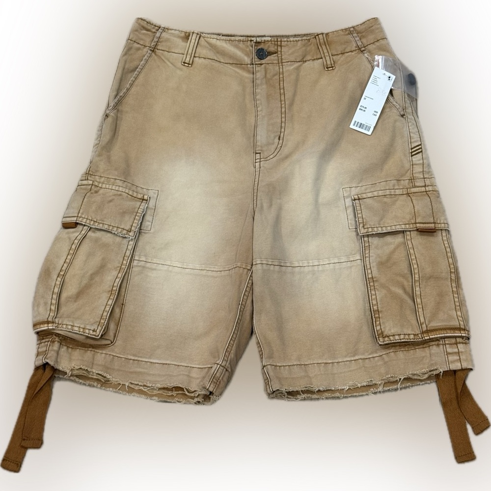 BDG Urban Outfitters Cargo Shorts Tan Frayed Utility Size 32